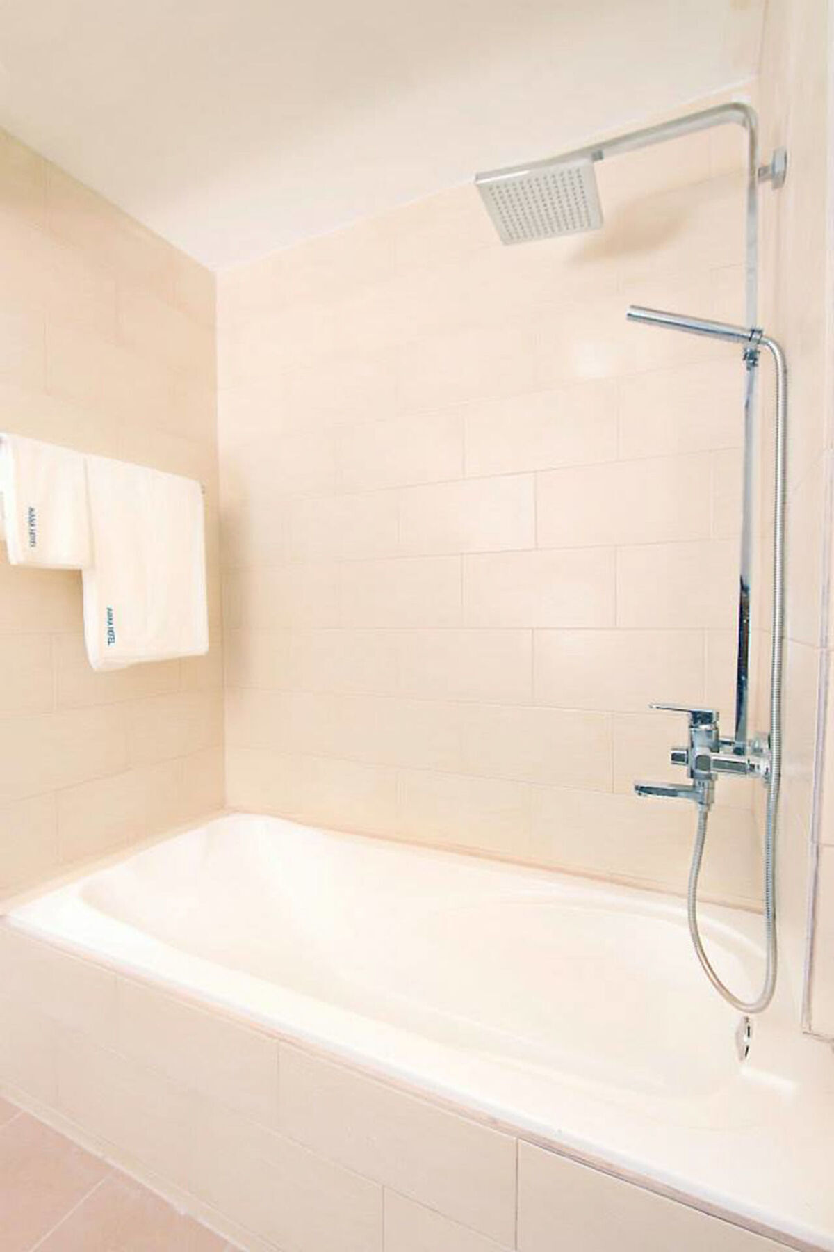 סי ראצ'ה Avana Laemchabang Hotel מראה חיצוני תמונה