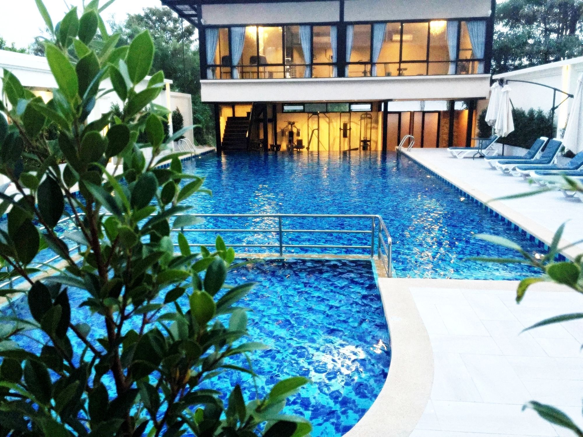 סי ראצ'ה Avana Laemchabang Hotel מראה חיצוני תמונה